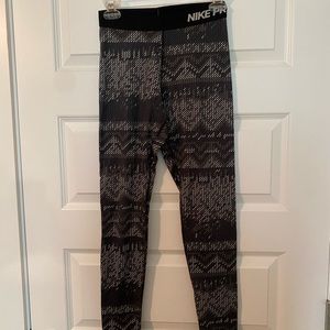 Nike Pro Dri-FIT leggings